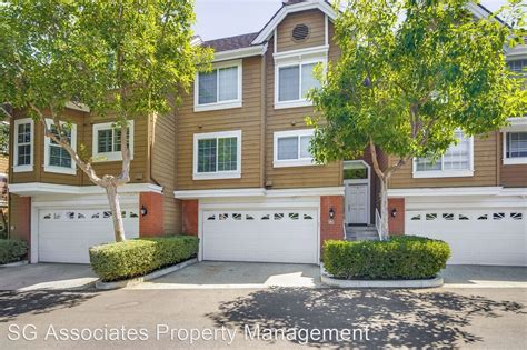 woodland hills townhomes for rent